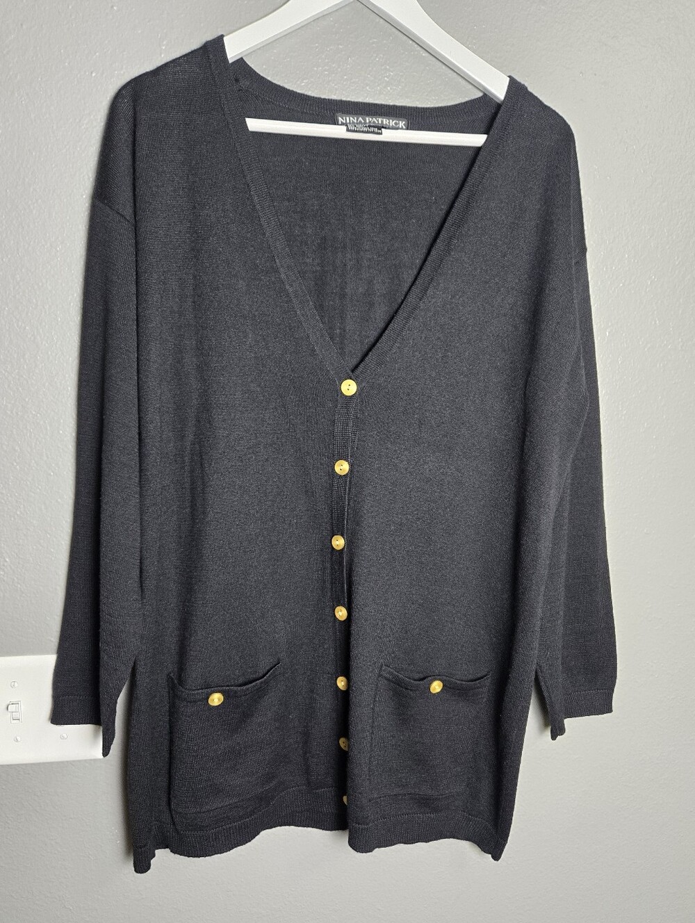 Nina Patrick Black Button-Front V-Neck Cardigan